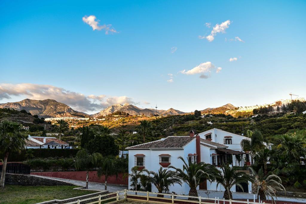 La Perla De Frigiliana Bed & Breakfast Deluxe Exterior photo